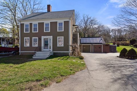 Photo of 31 Eastern Avenue, Essex, MA 01929 (MLS # 73507889)