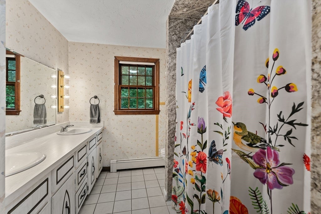 35 Lowell Road, Pembroke, MA Photo #21