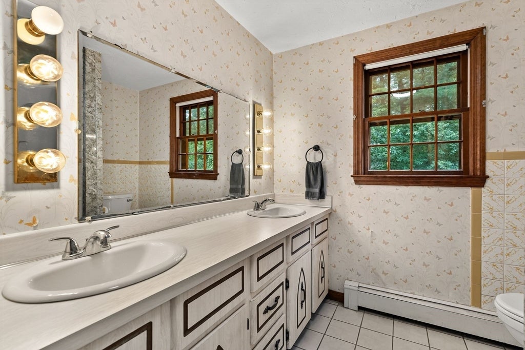 35 Lowell Road, Pembroke, MA Photo #19