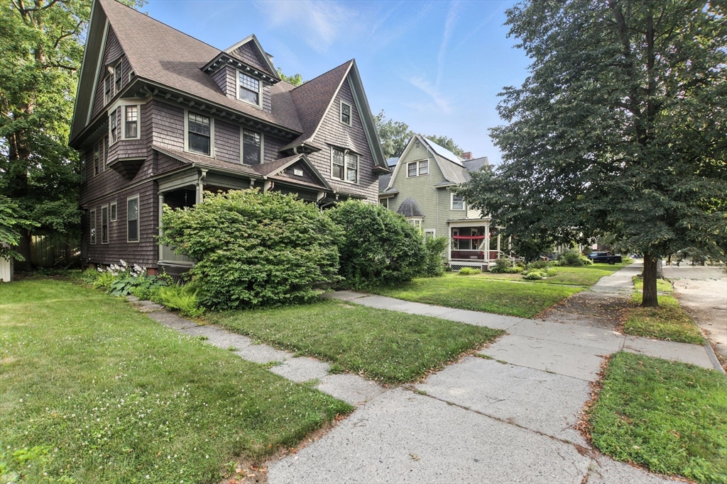 71 Fairfield St