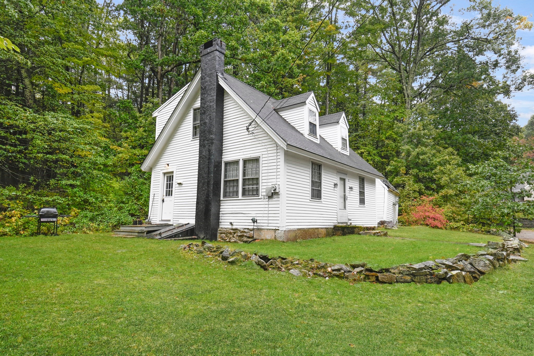 18 School House Rd
