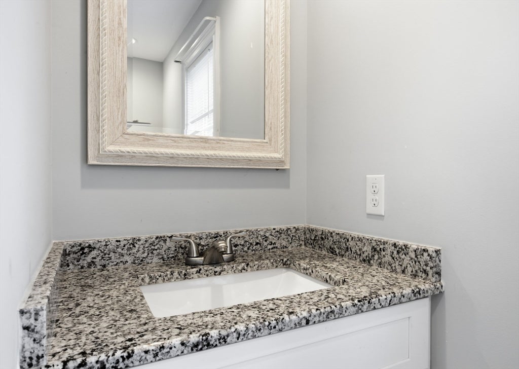 25 Riverside Dr #25, Lakeville, MA, 25 Riverside Dr #25, Lakeville, MA Photo #23