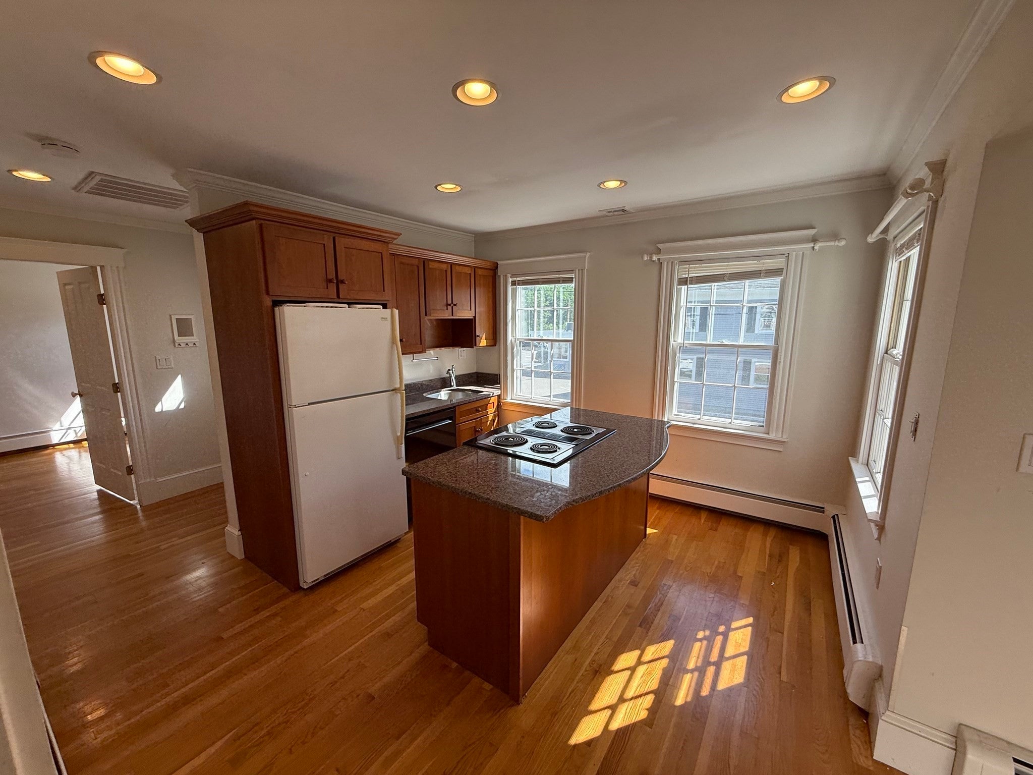 580 Main St #2, Lynnfield, MA, 580 Main St #2, Lynnfield, MA Photo #3