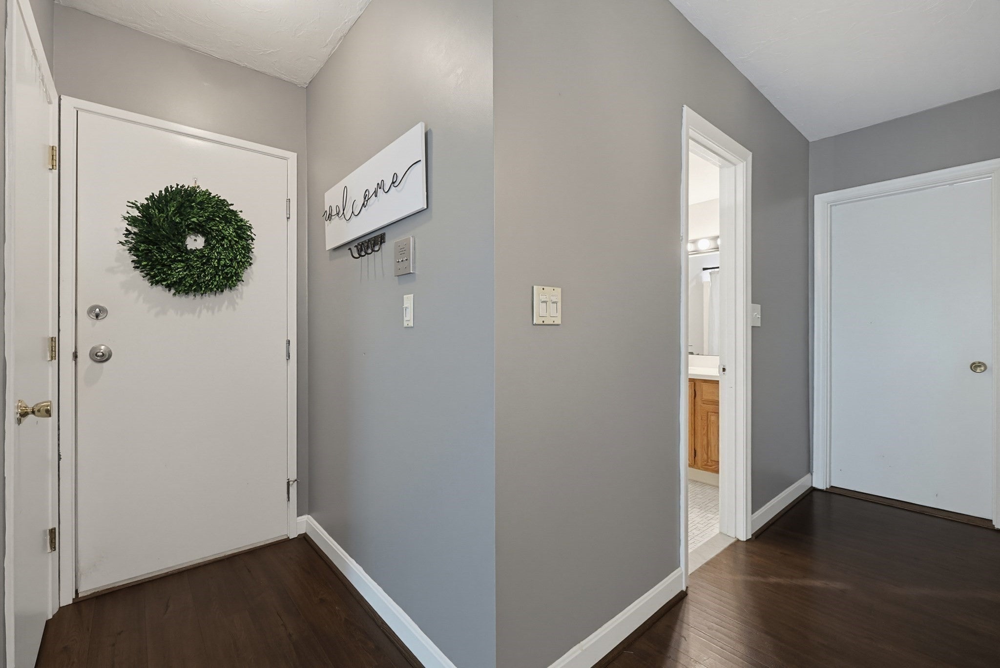 117 Tall Oaks Dr #G, Weymouth, MA, 117 Tall Oaks Dr #G, Weymouth, MA Photo #2