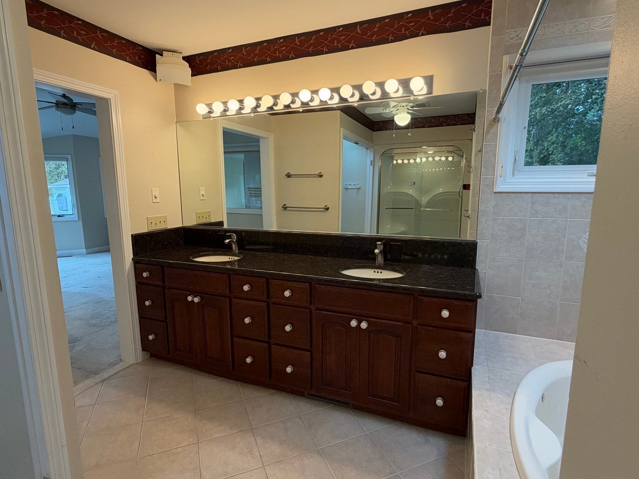25 Wayne Memorial Dr, Dartmouth, MA, 25 Wayne Memorial Dr, Dartmouth, MA Photo #21