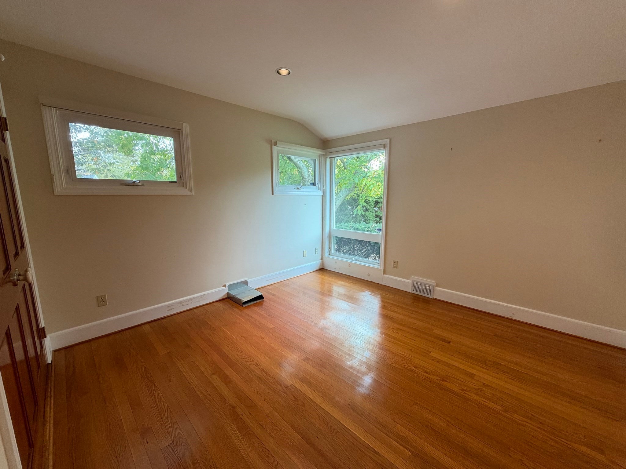 25 Wayne Memorial Dr, Dartmouth, MA, 25 Wayne Memorial Dr, Dartmouth, MA Photo #10
