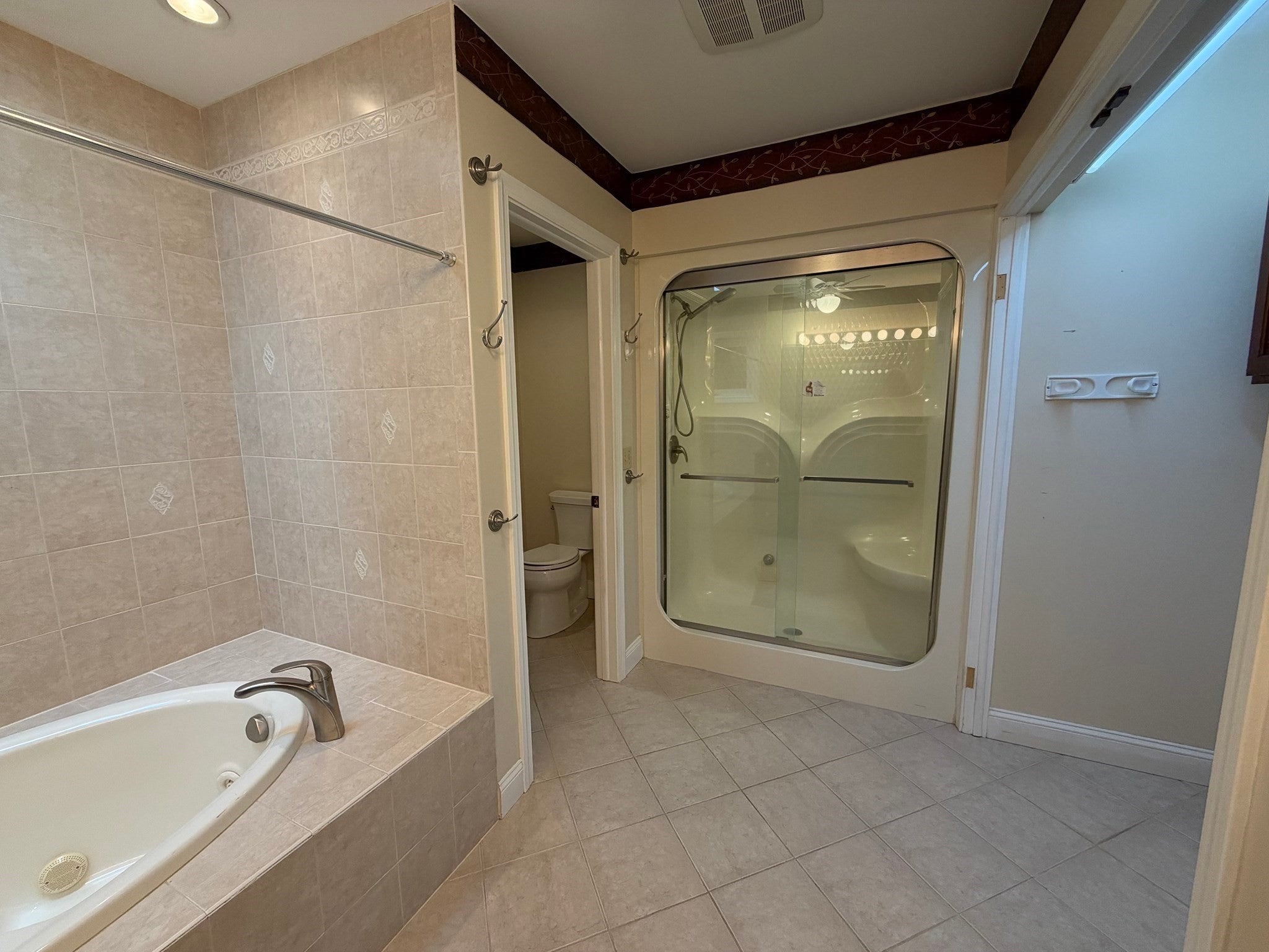 25 Wayne Memorial Dr, Dartmouth, MA, 25 Wayne Memorial Dr, Dartmouth, MA Photo #19