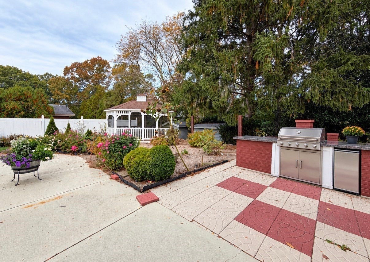25 Wayne Memorial Dr, Dartmouth, MA, 25 Wayne Memorial Dr, Dartmouth, MA Photo #36