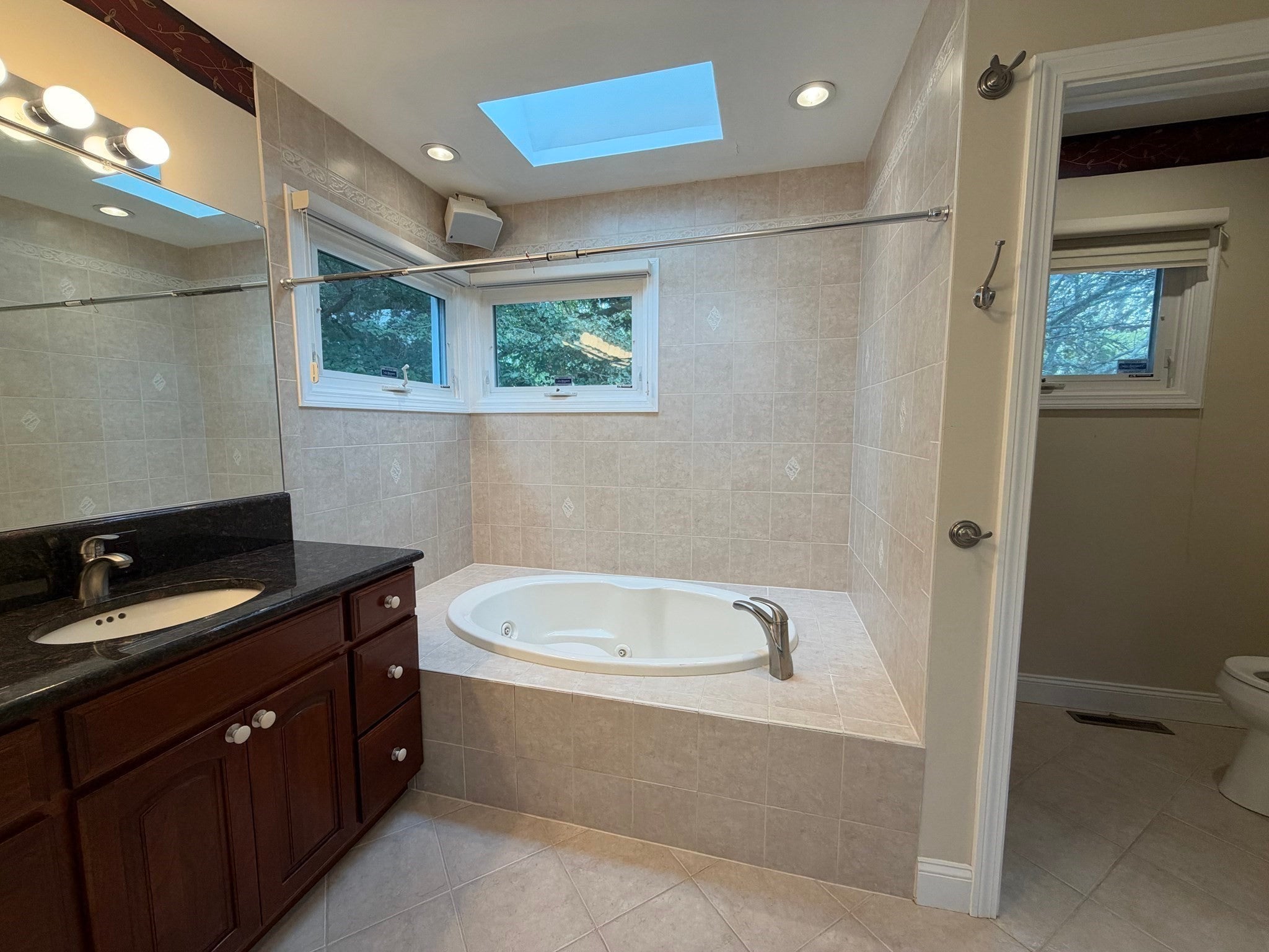 25 Wayne Memorial Dr, Dartmouth, MA, 25 Wayne Memorial Dr, Dartmouth, MA Photo #17