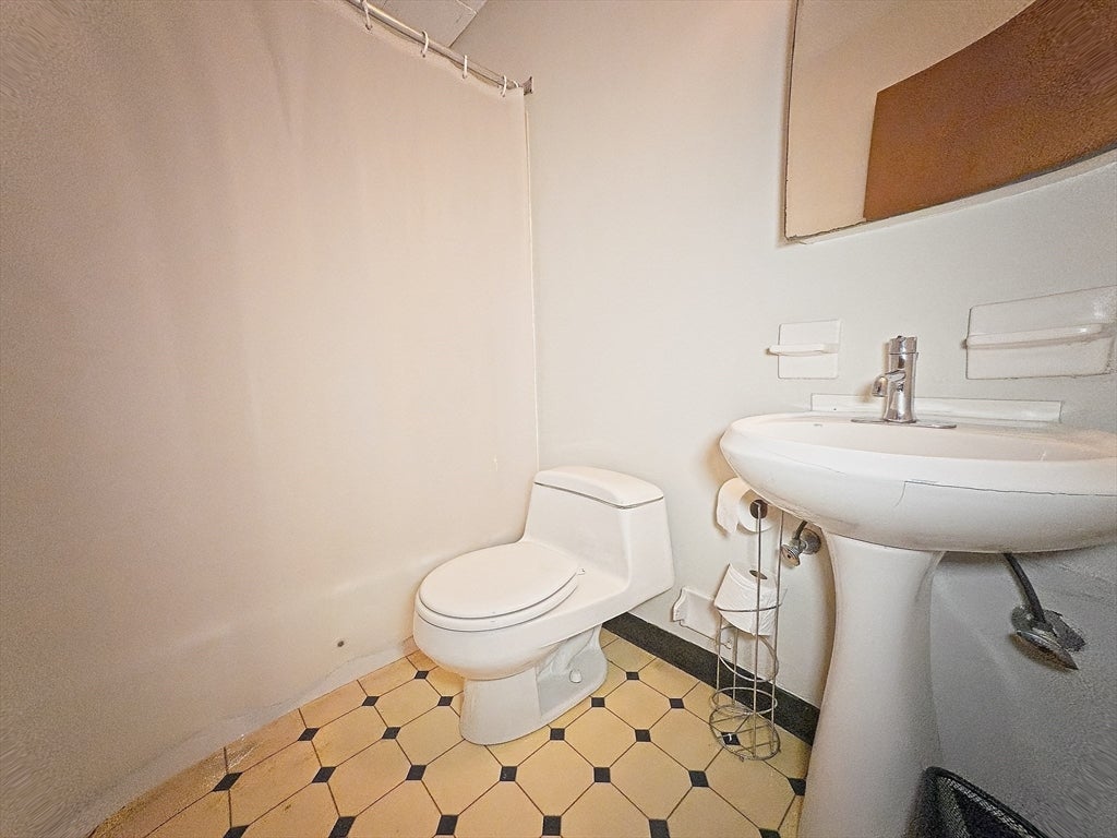 2 Karen Cir #11, Billerica, MA, 2 Karen Cir #11, Billerica, MA Photo #11
