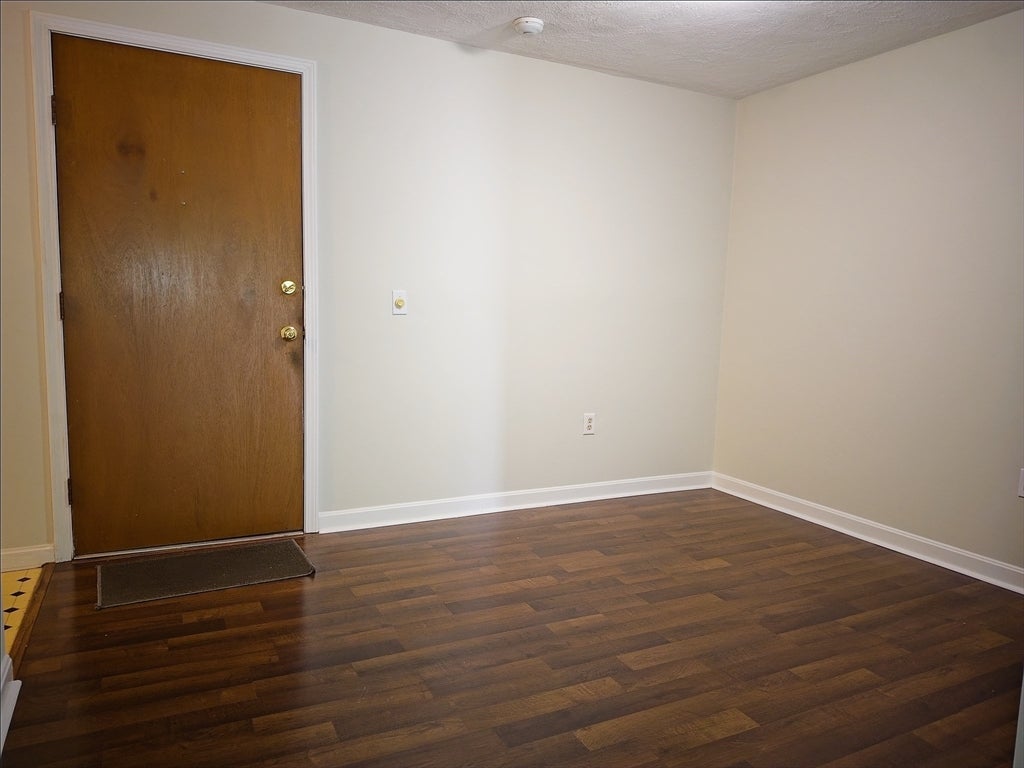 2 Karen Cir 11