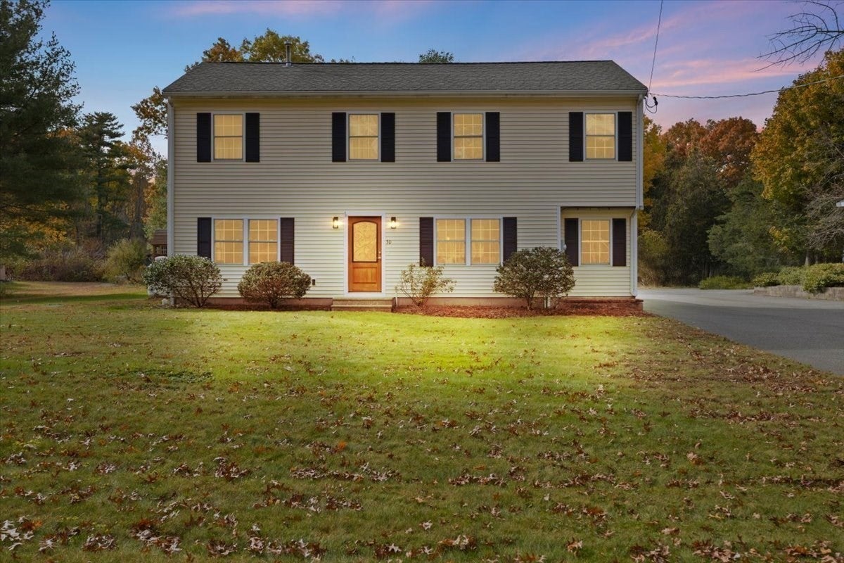 30 Oak Street