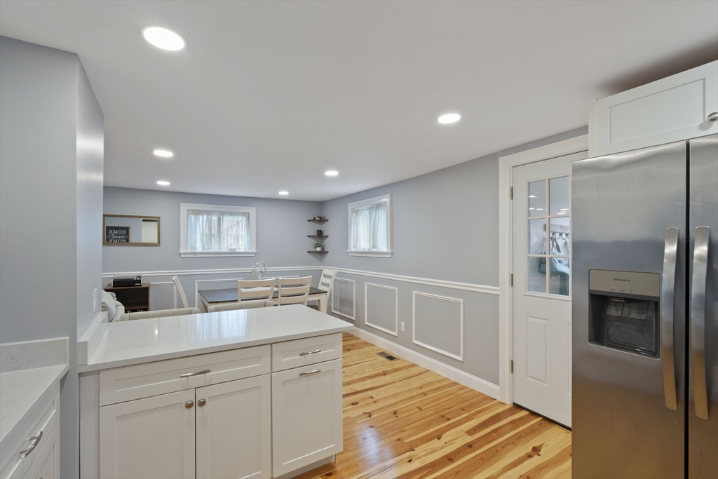 8 Rice Street