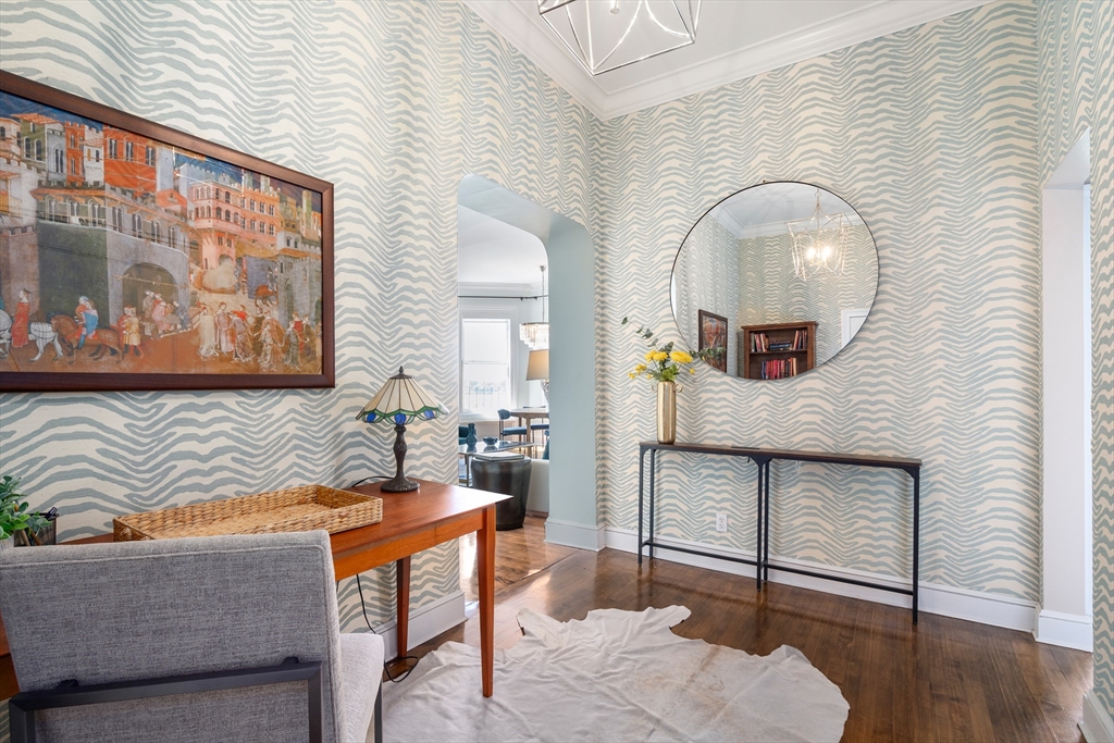 286 Beacon Street 8