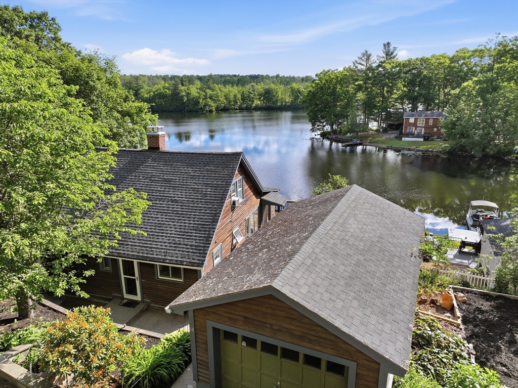 34 Lake Sargent Dr