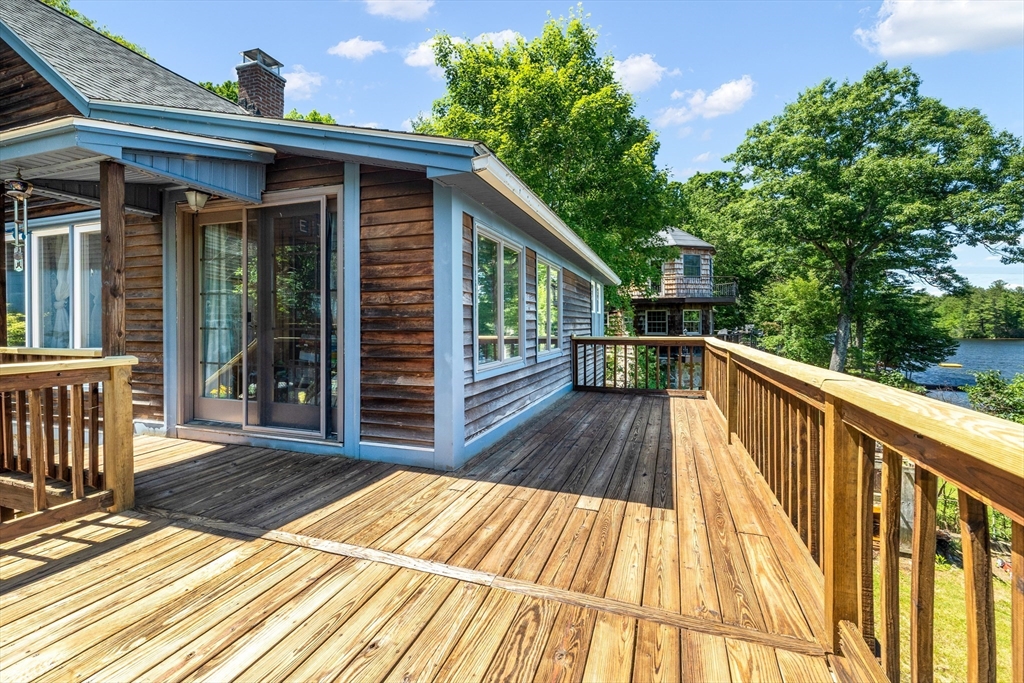 34 Lake Sargent Dr