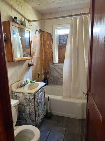 26 Carlstad St, Worcester, MA, 26 Carlstad St, Worcester, MA Photo #5