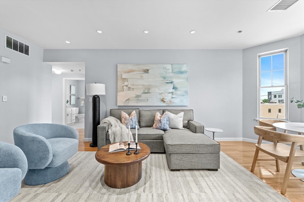 190 F St 6
