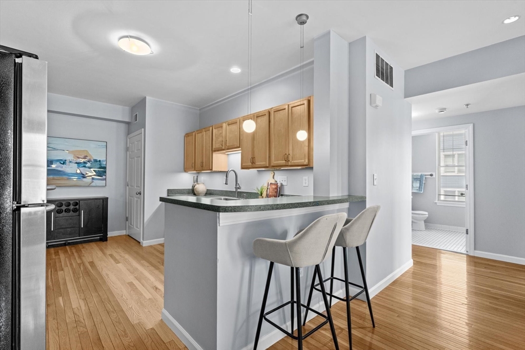 190 F St 6