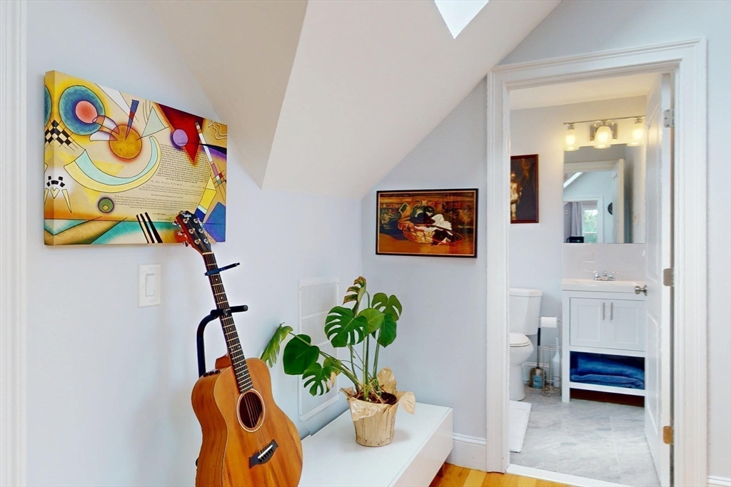 Watertown, Massachusetts 02472, United States, 2 Bedrooms Bedrooms, ,2 BathroomsBathrooms,Residential,Active,209399