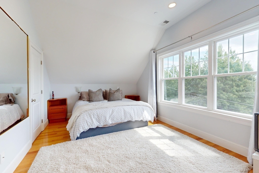 Watertown, Massachusetts 02472, United States, 2 Bedrooms Bedrooms, ,2 BathroomsBathrooms,Residential,Active,209399