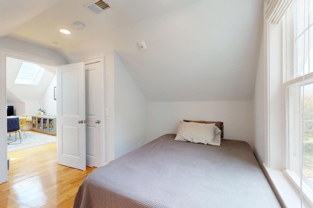 Watertown, Massachusetts 02472, United States, 2 Bedrooms Bedrooms, ,2 BathroomsBathrooms,Residential,Active,209399