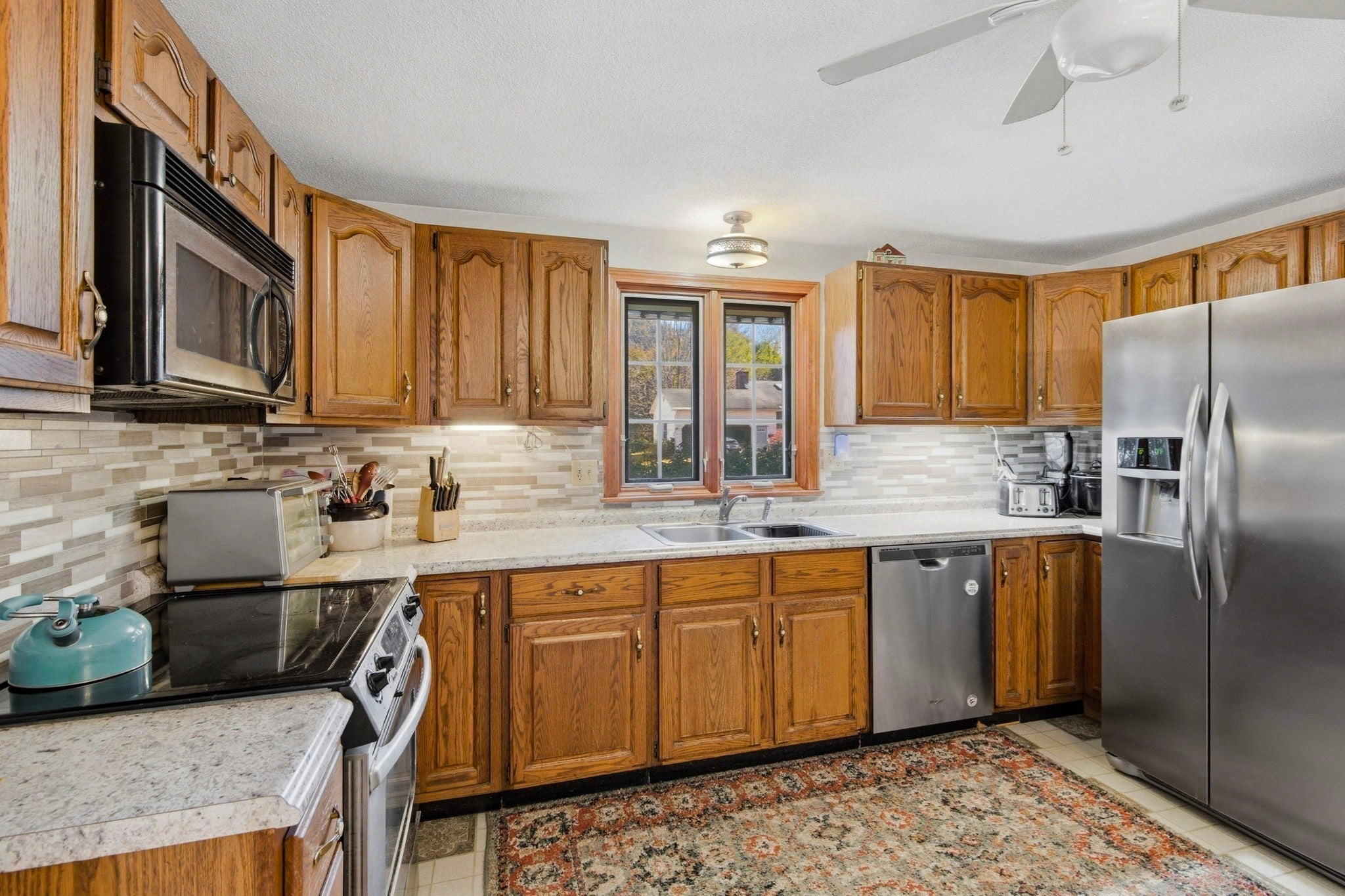 3 Matthew Drive, Easthampton, MA Photo #6
