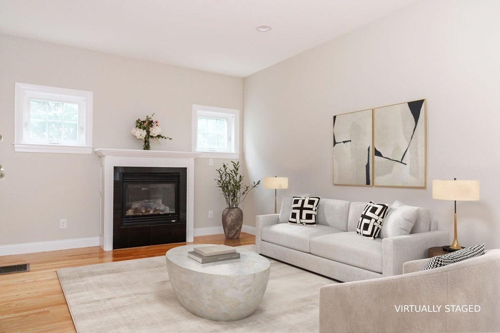 5 Oakdale Avenue