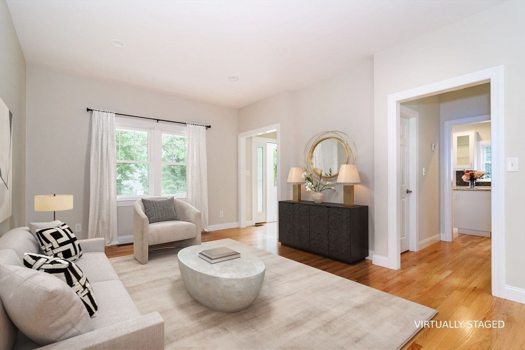 5 Oakdale Avenue