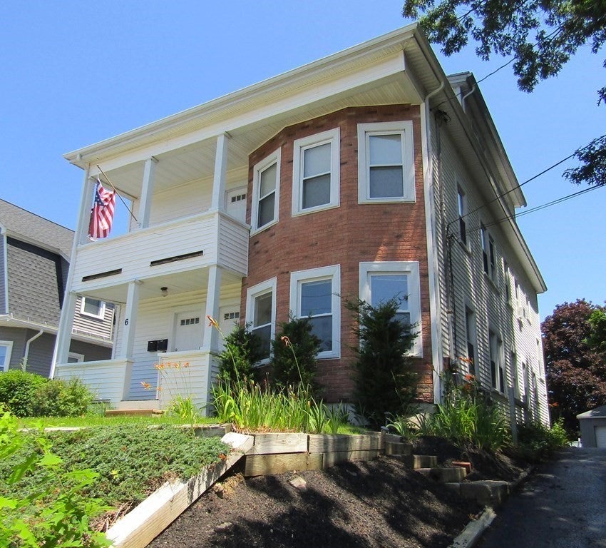 Photo of 6 Stoughton Avenue, Webster, MA
