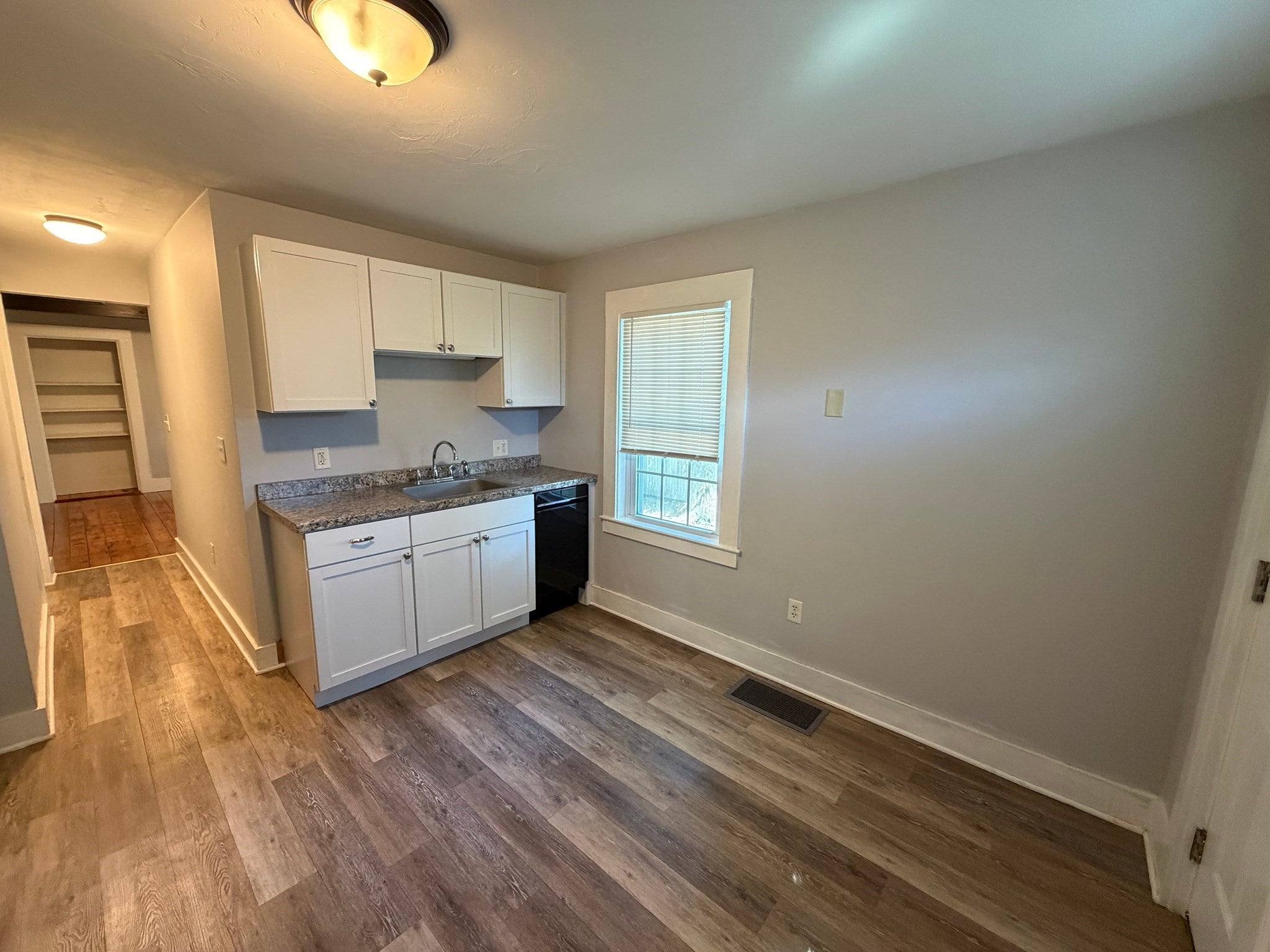 32 Broad St #A, Medway, MA Photo #16