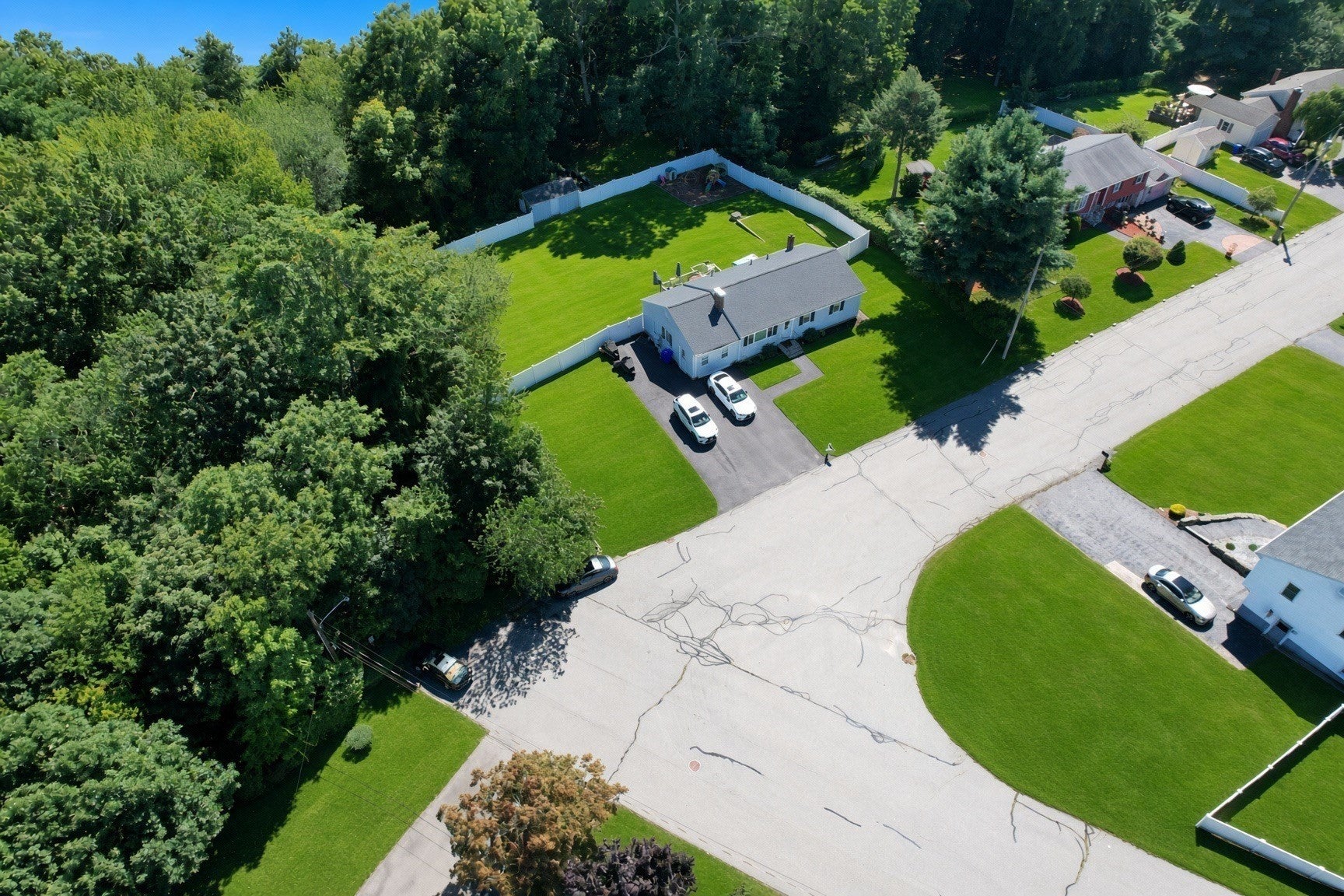 50 Ellen Rd