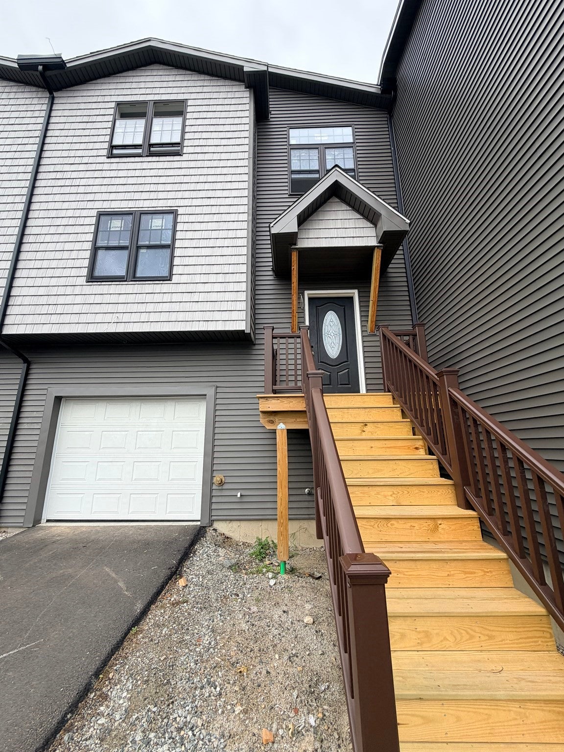 52 Warner Ave, Worcester MA 01604