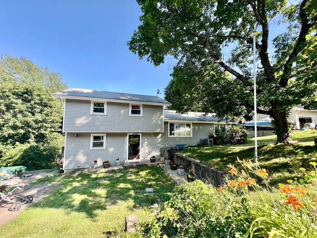 9 Champlain Dr.