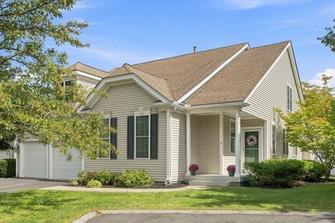 Photo of 2 Pimpernel Cir #25, Georgetown, MA 01833 (MLS # 73574789)