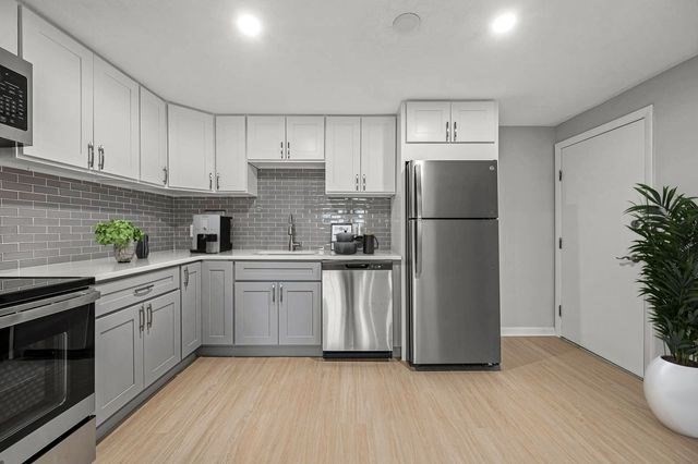 64 Goldthwaite Rd. 10