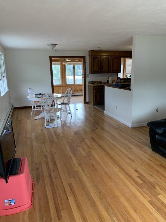 7 Heritage Way 1