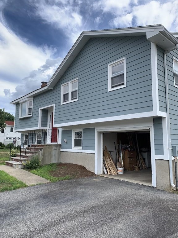 7 Heritage Way 1