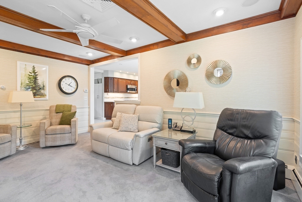 Dover, Massachusetts 02030, United States, 4 Bedrooms Bedrooms, ,3 BathroomsBathrooms,Residential,Contingent,206933