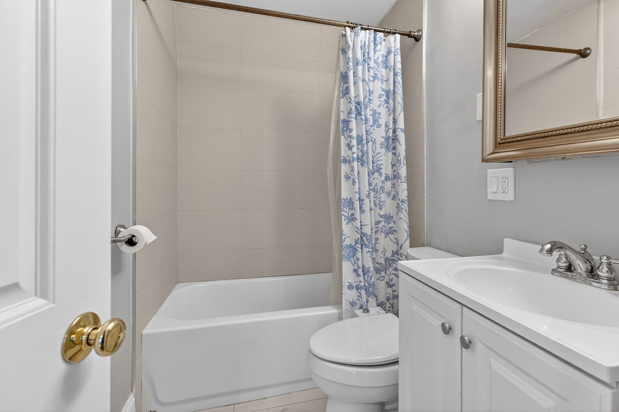466 E 3rd St #2, Boston, MA, 466 E 3rd St #2, Boston, MA Photo #18