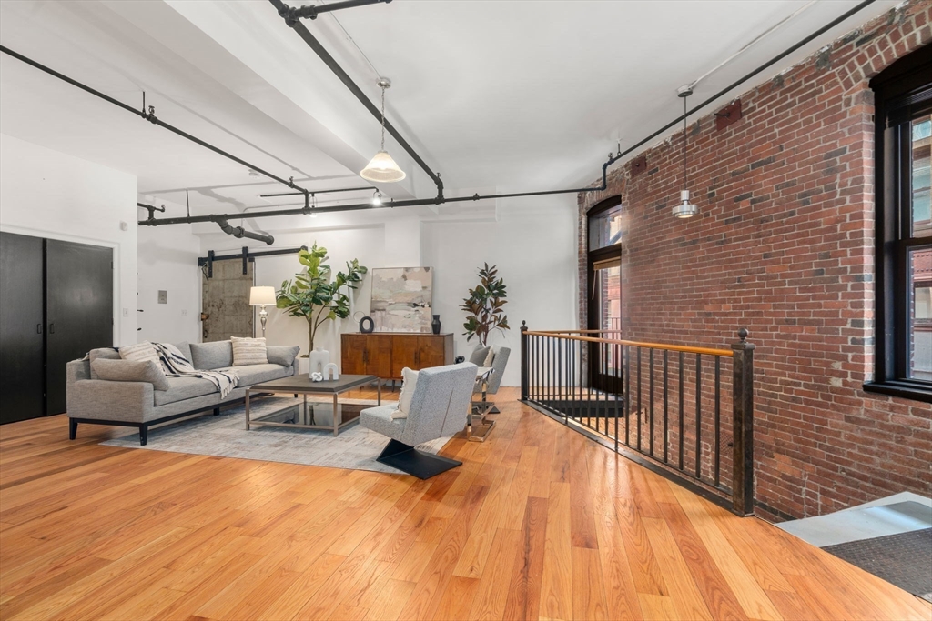 13-19 Stanhope Street 2B