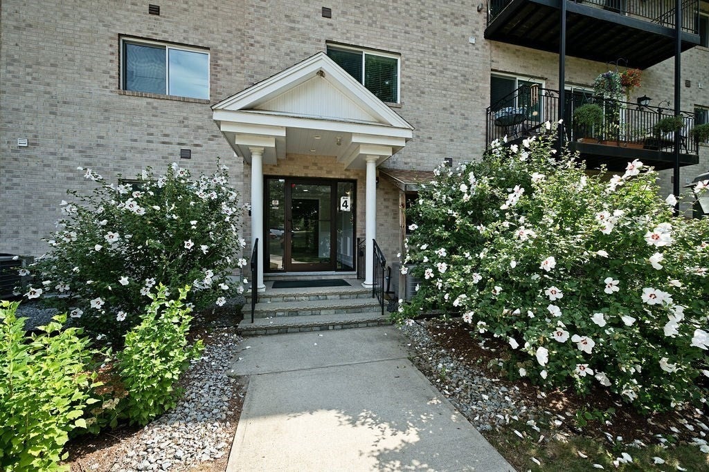 181 Littleton Rd 441