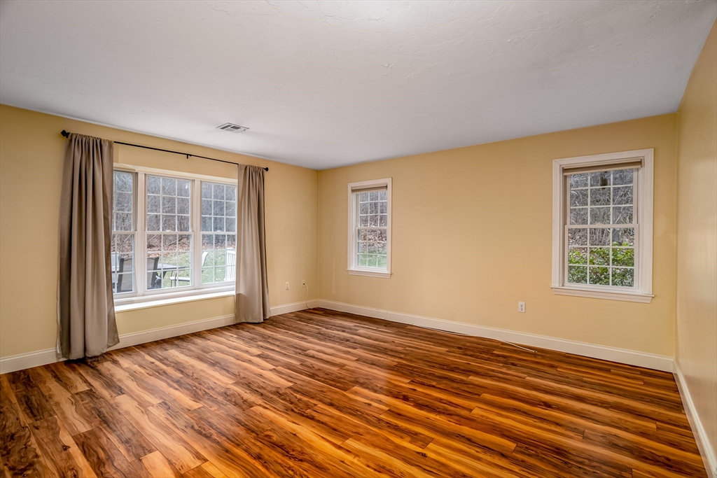 115 Ridgefield Cir D