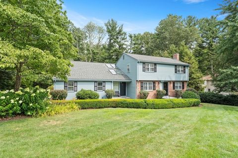 3 Earl Rd Bedford MA 01730
