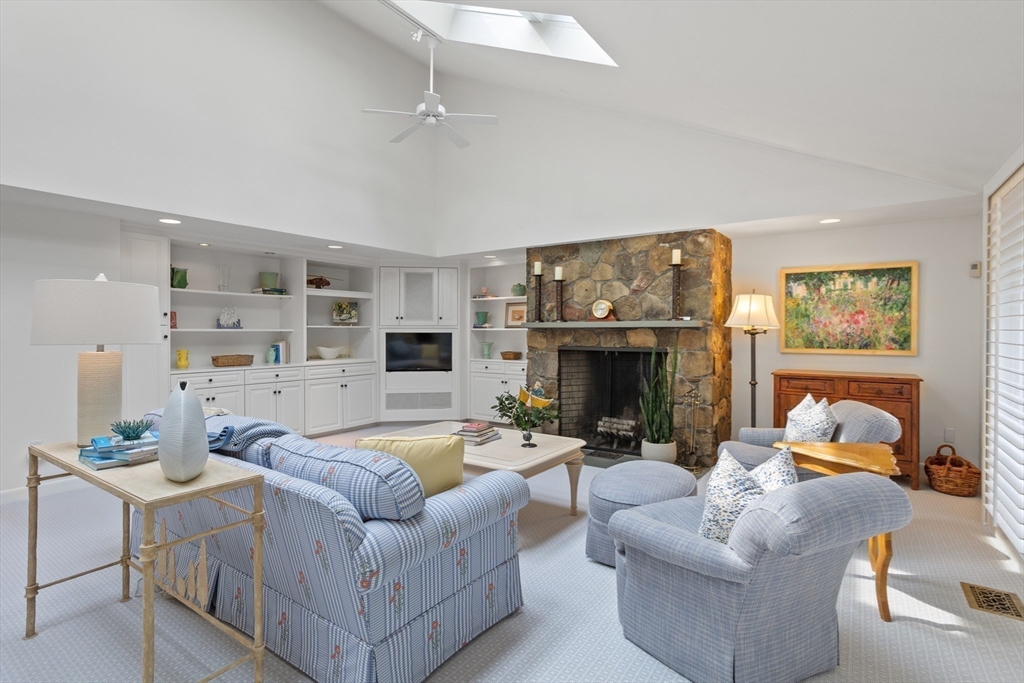 3 Earl Rd