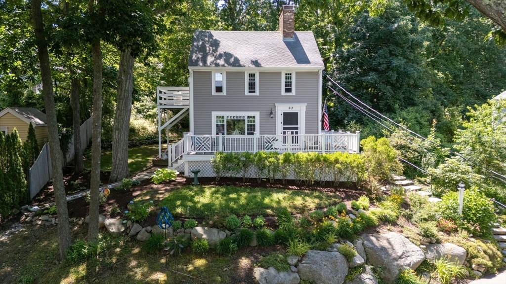 63 Bay Shore Dr