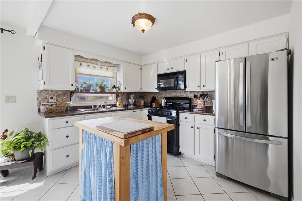 680 N Underwood St, Fall River, MA, 680 N Underwood St, Fall River, MA Photo #13