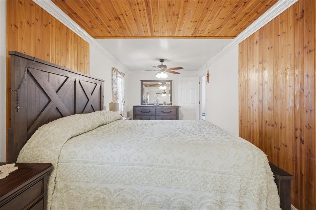 680 N Underwood St, Fall River, MA, 680 N Underwood St, Fall River, MA Photo #23