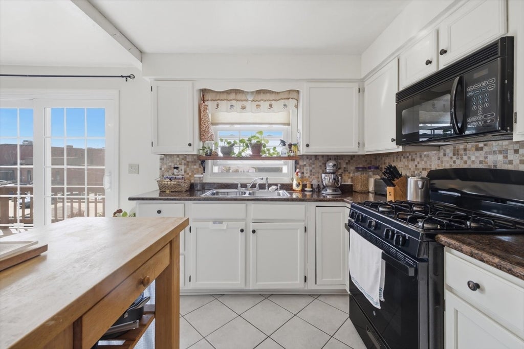 680 N Underwood St, Fall River, MA, 680 N Underwood St, Fall River, MA Photo #14