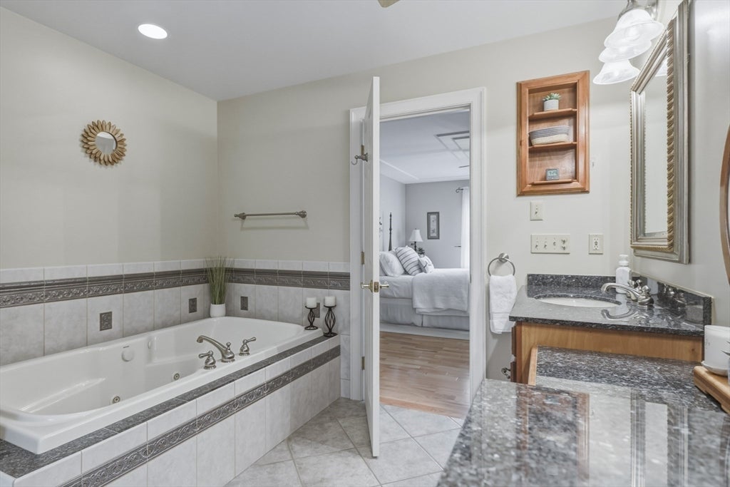 2 Bayberry Ln, Hadley, MA, 2 Bayberry Ln, Hadley, MA Photo #24